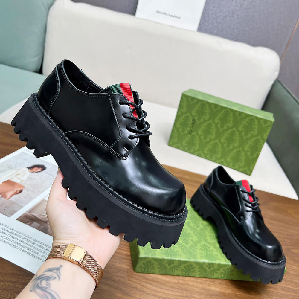 GUCCI Women s lace-up with Web