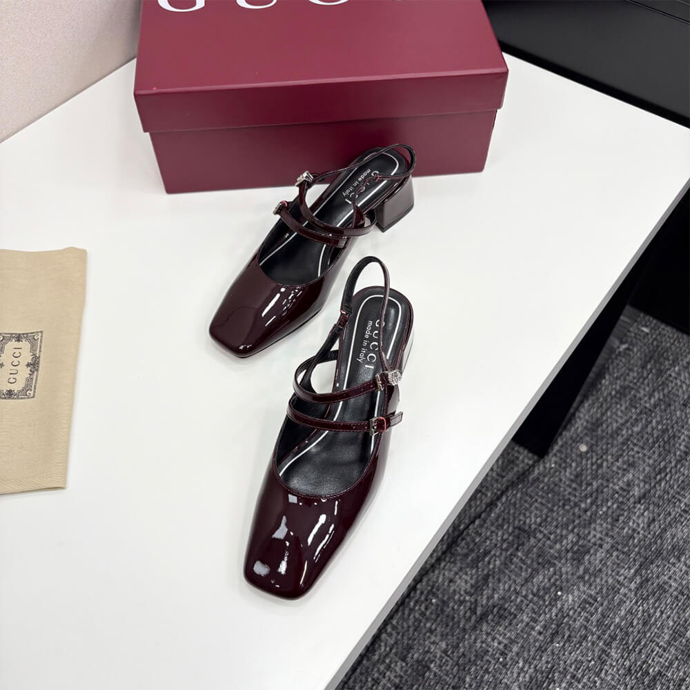 Gucci Women s pump with Double G