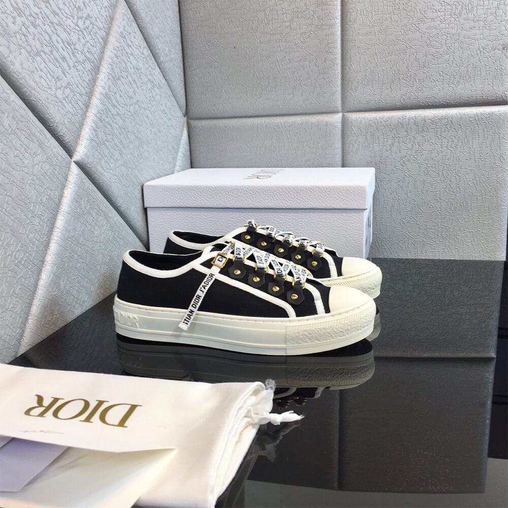 WALK N DIOR SNEAKER