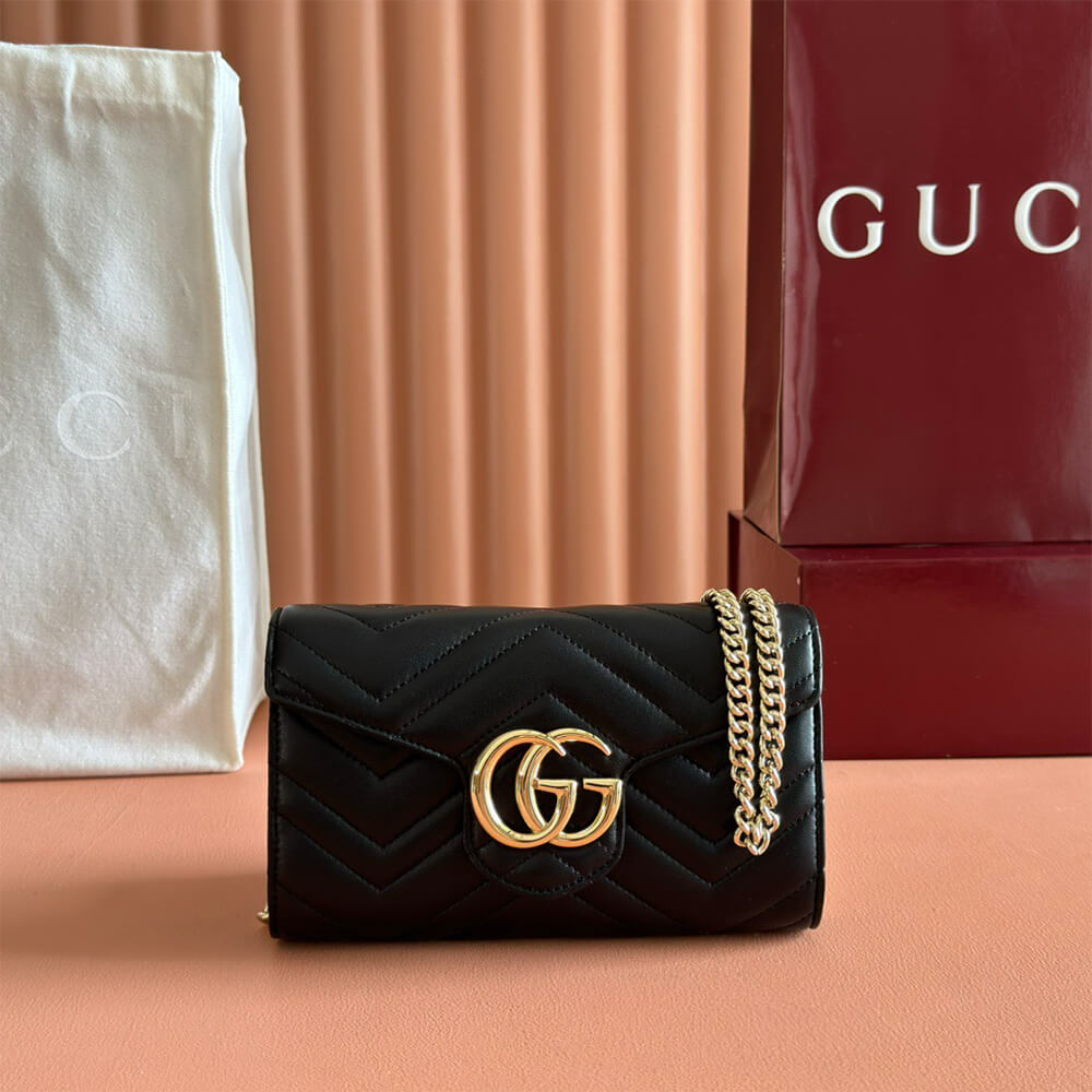 GG Marmont wallet on chain