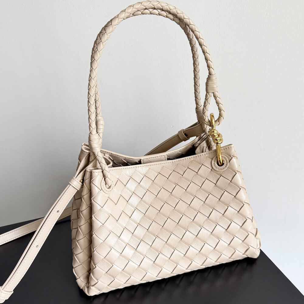 Bottega Veneta Medium Parachute(HIGH-END GRADE)