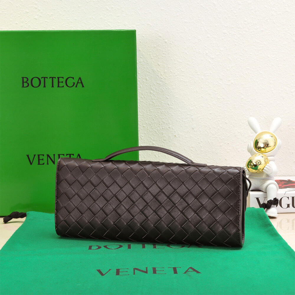 Bottega Veneta Andiamo Clutch(HIGH-END GRADE)