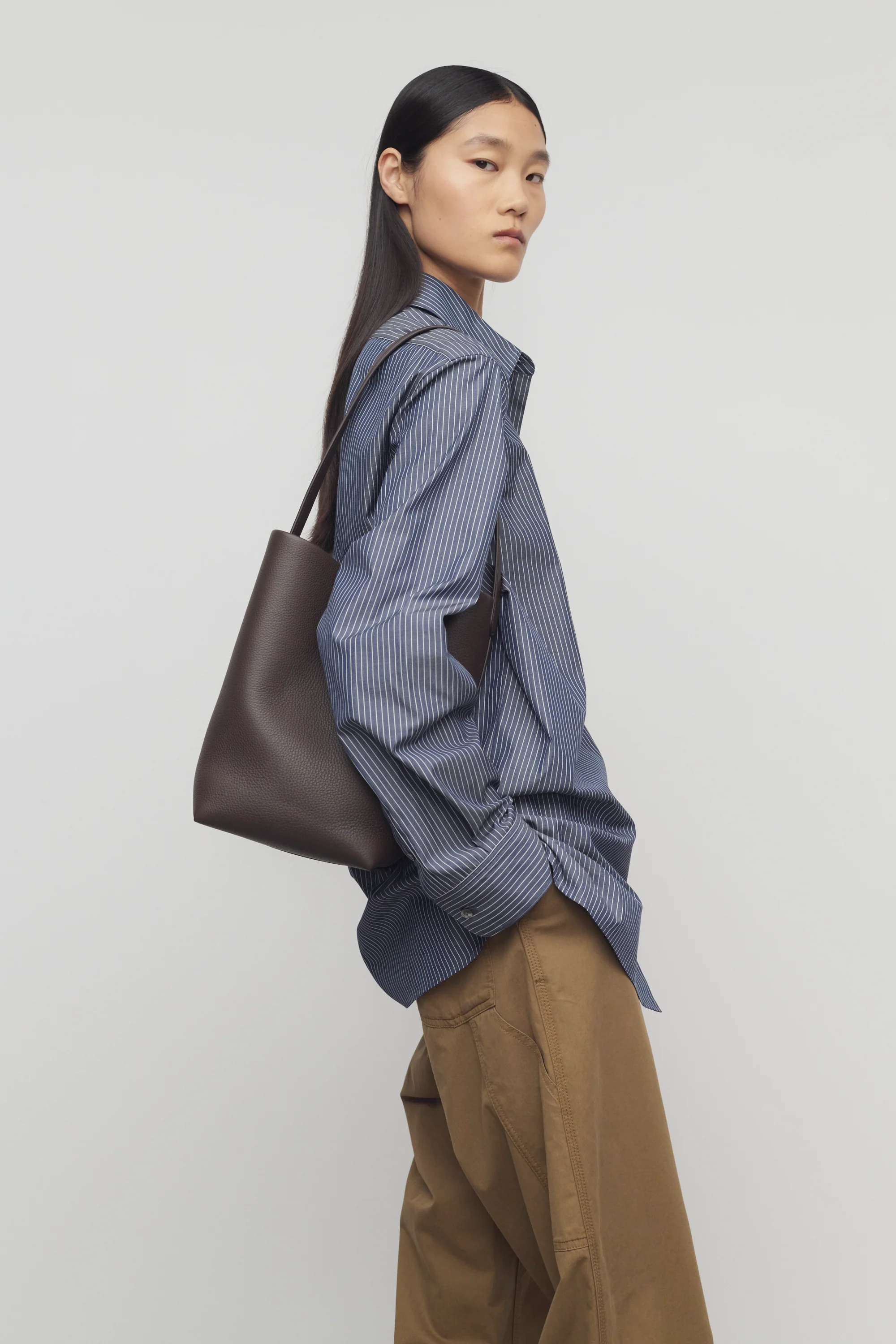 Medium N/S Park Tote Bag in Leather