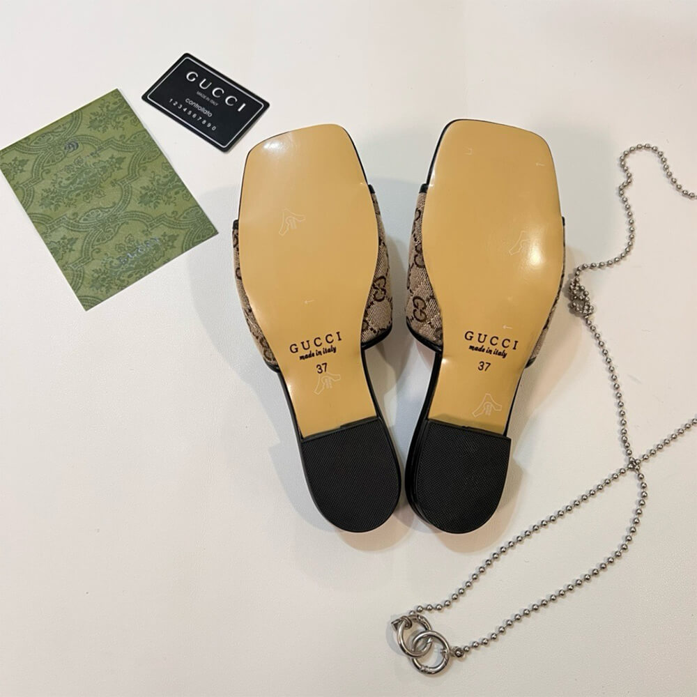 GUCCI Jolie GG Canvas Slides