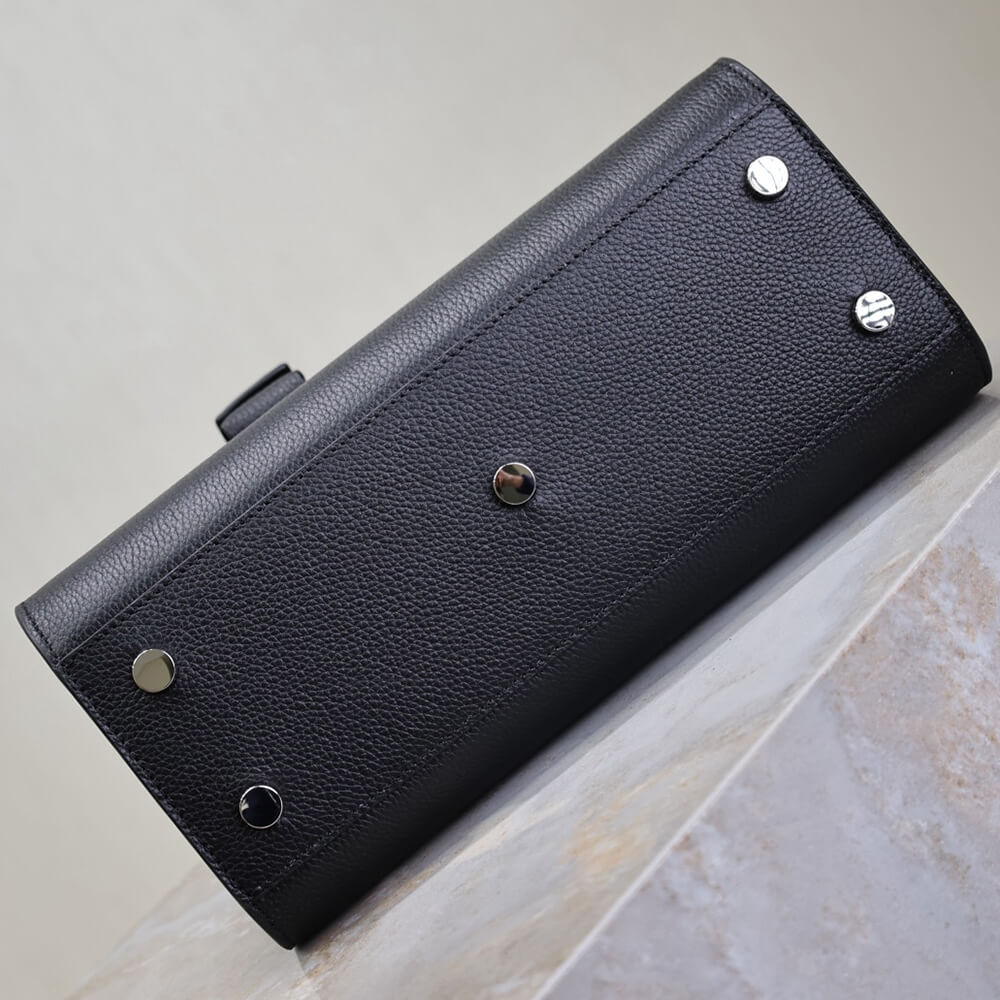 YSL SAC DE JOUR IN SUPPLE GRAINED LEATHER   BABY(HIGH-END GRADE)