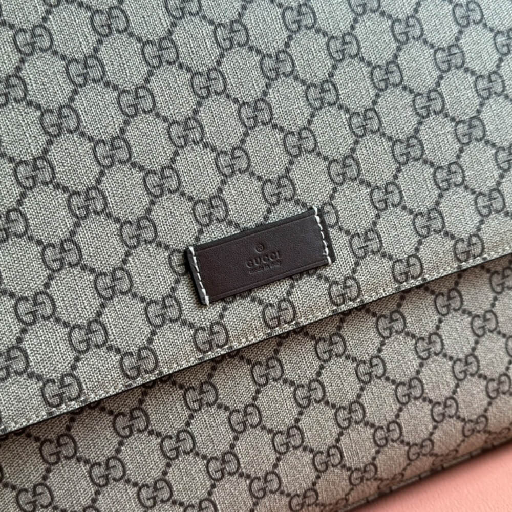 GUCCI GG Supreme Diaper Bag(HIGH-END GRADE)