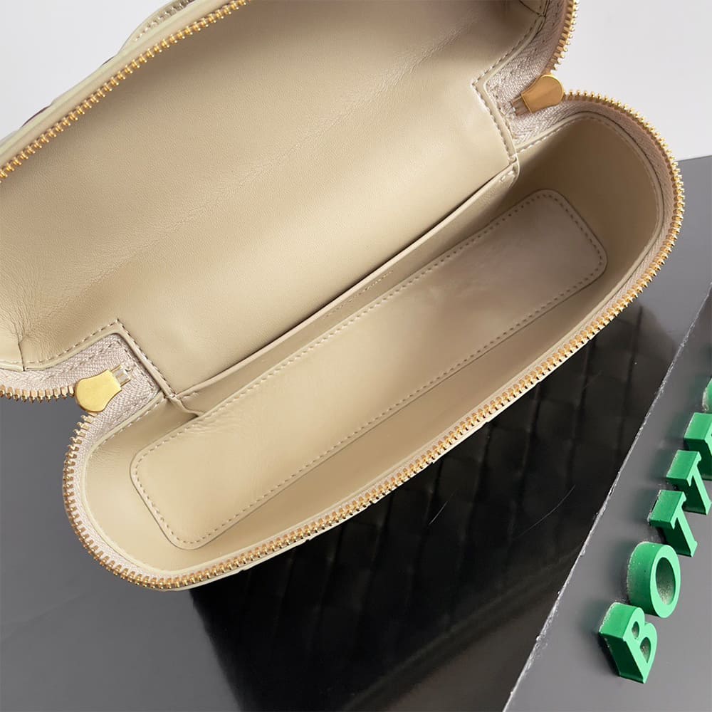Bottega Veneta Bang Bang Vanity Case(high-end grade)