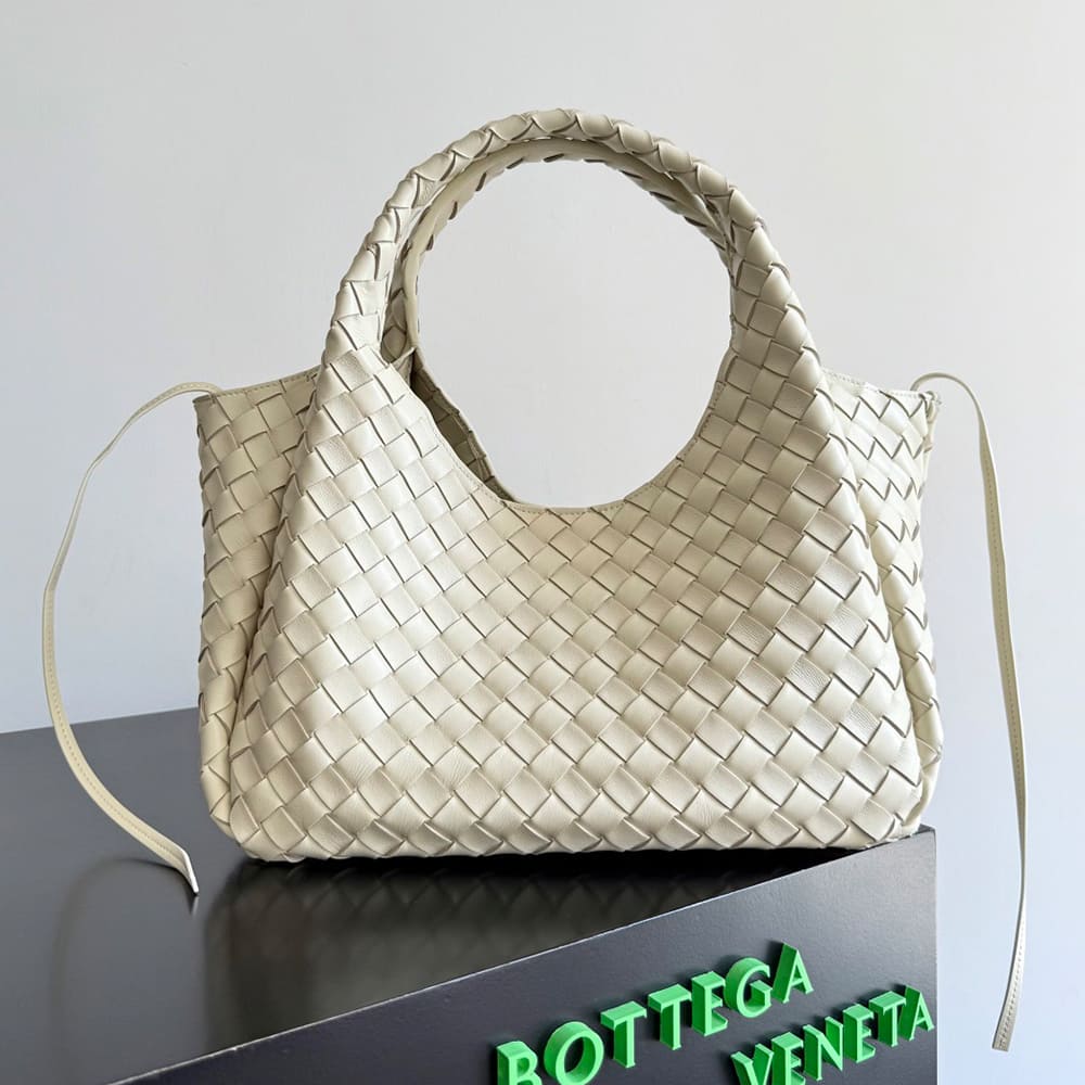 Bottega Veneta Medium Campana(HIGH-END GRADE)