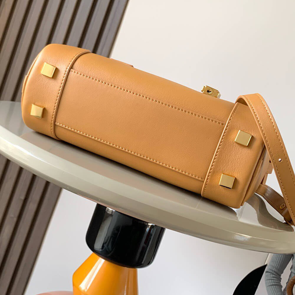 LOEWE Amazona 23 Cropped bag in nappa calfskin(HIGH-END GRADE)