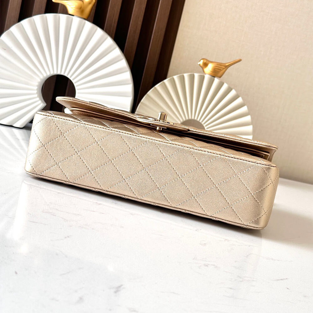 CHANEL Classic Flap Medium(High-end Grade)