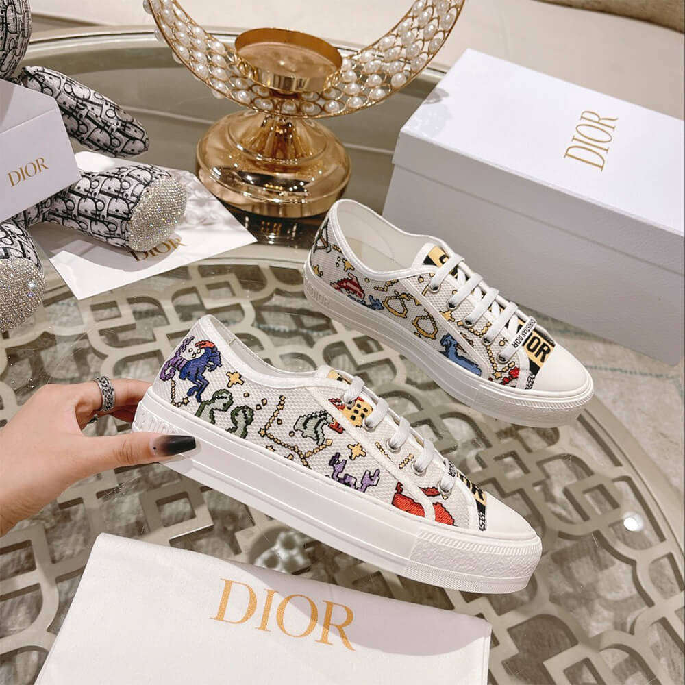 WALK N DIOR SNEAKER