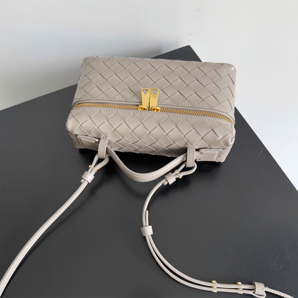 Bottega Veneta Bang Bang Vanity Case(high-end grade)