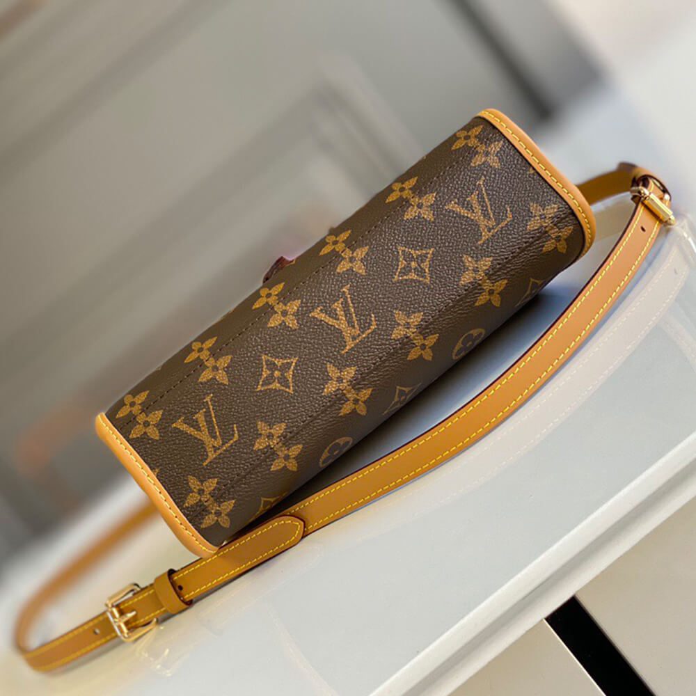 LV IVY Shoulder Bag