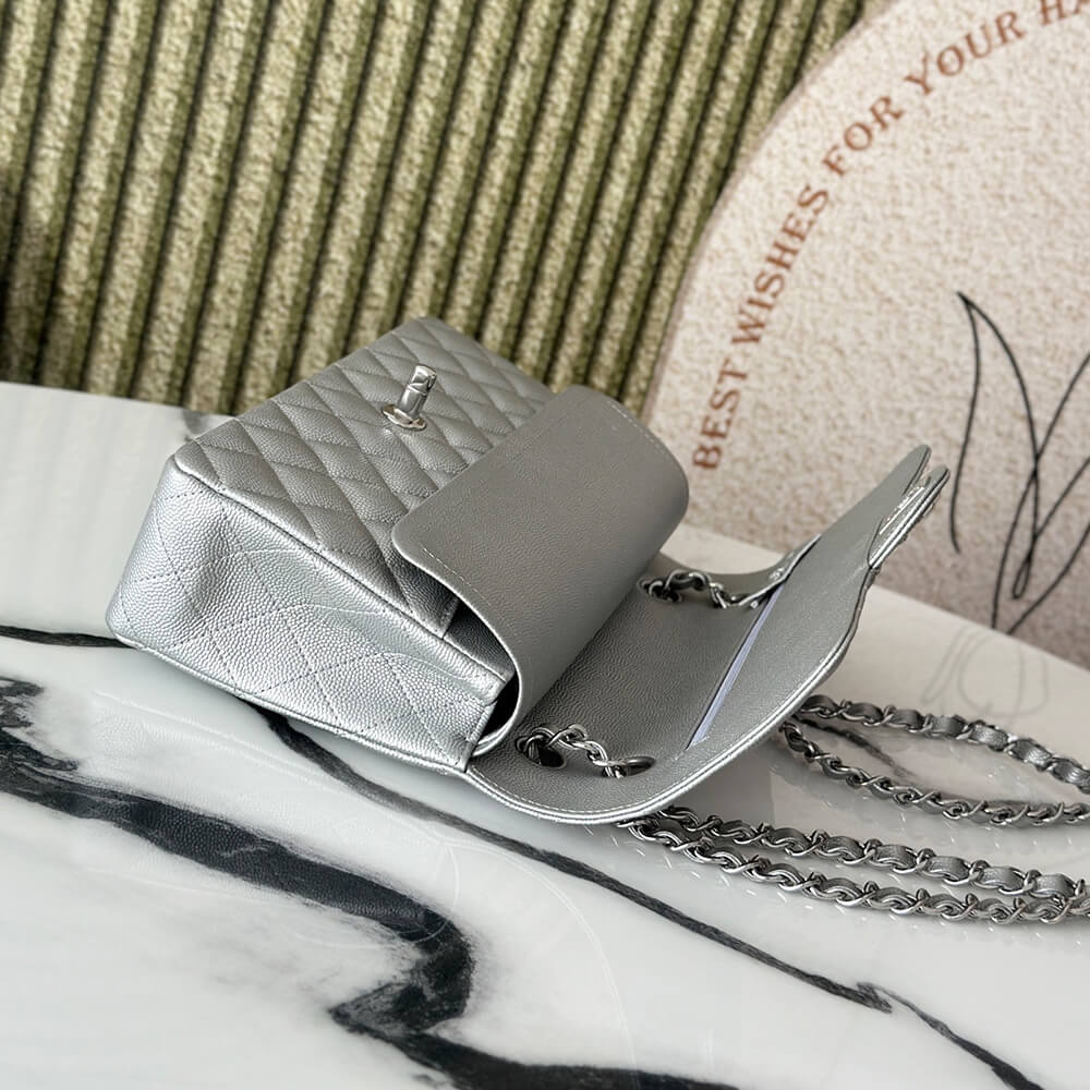 CHANEL Classic Flap Medium(High-end Grade)