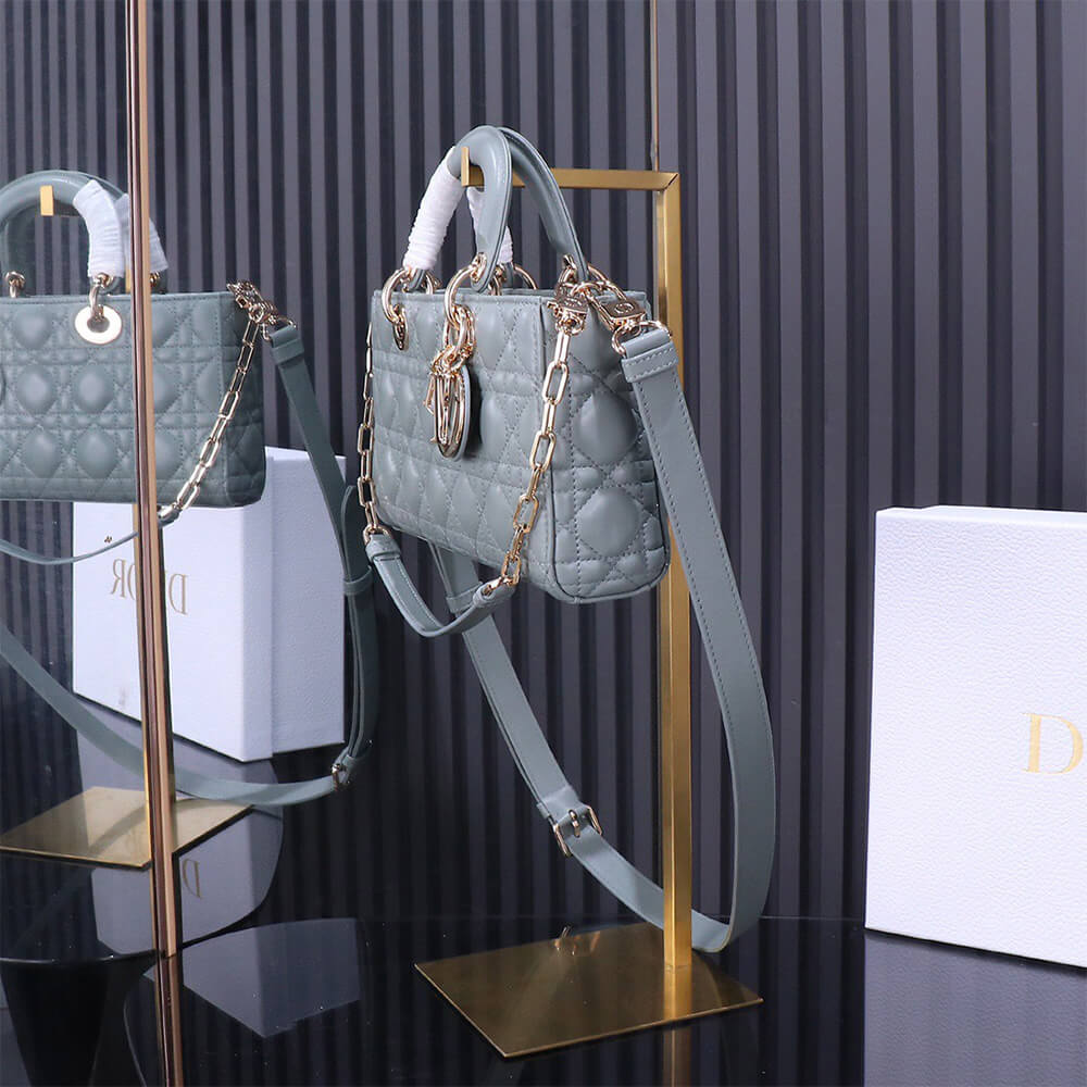 Dior Medium Lady D-Joy Bag(HIGH-END GRADE)