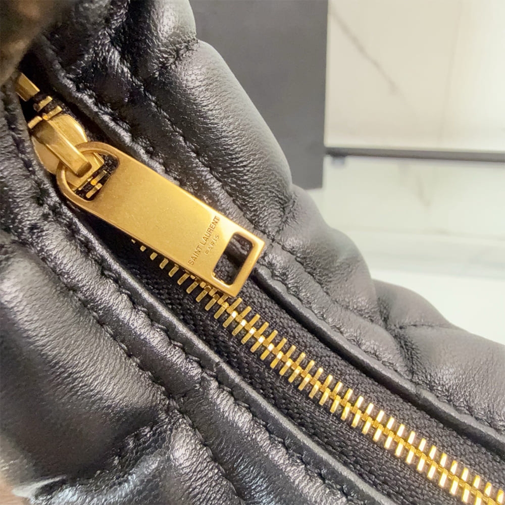 YSL ICARINO in quilted nappa(HIGH-END GRADE)